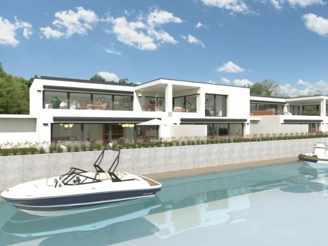 Immeuble au bord du lac de Neuchâtel