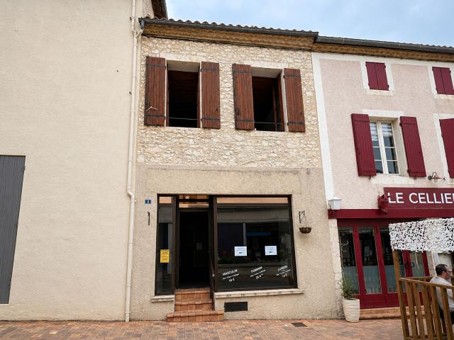 Immeuble au coeur de Castillonnés
