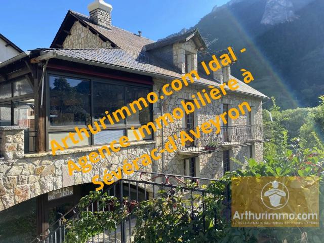 Immeuble de caractère avec accès direct au Tarn – Fort potentiel
