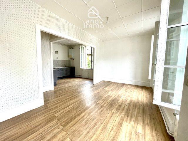 Immeuble Avec Appartement Duplex Renove Sur Local Commercial. 142m² Autun