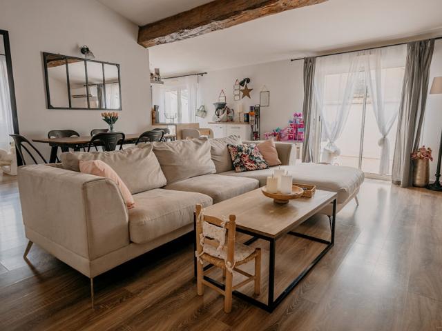 Immeuble avec deux lots et grand garage 147m² Nézignan l'Evêque
