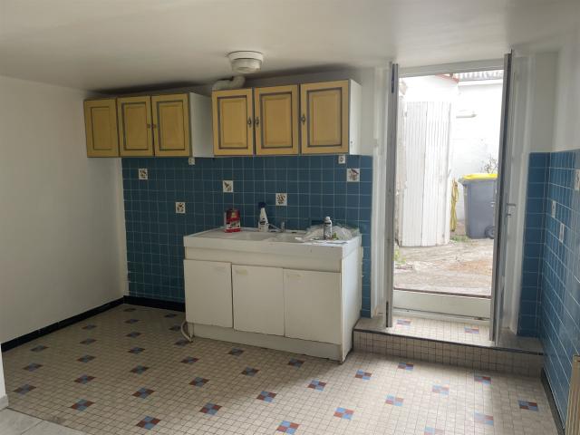 Immeuble avec 2 Maisons et une cour. 120m² Tonneins
