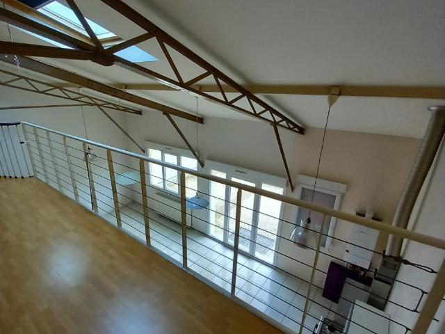 immeuble avec 3 appartements avec garage