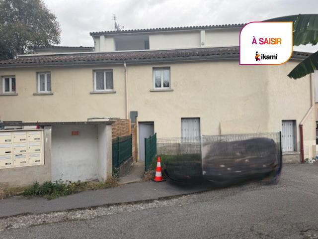 Immeuble Avec 8 Appartements 400m² Pont Evêque