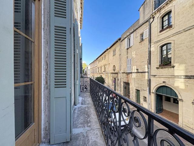Immeuble Avignon Intra Muros 7 pièce s 255 m2
