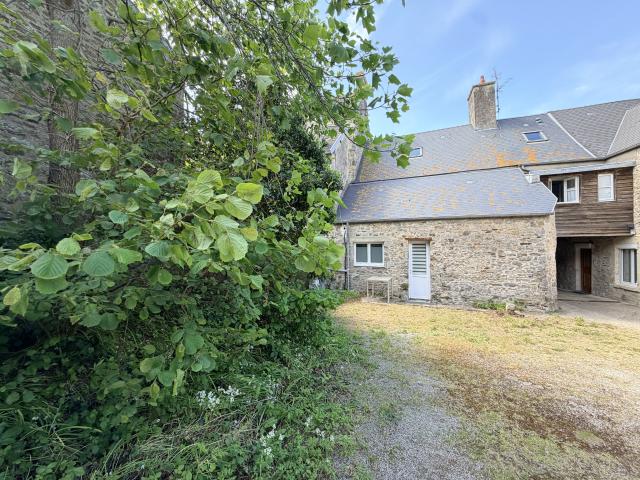 IMMEUBLE BOURG DE BARNEVILLE