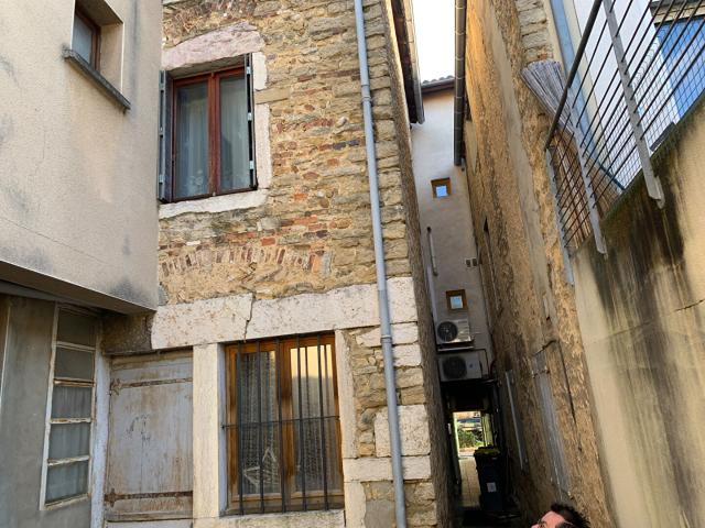 Immeuble Bourg En Bresse 7 pièce s 137.52 m2