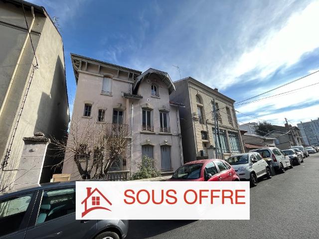 Immeuble bourgeois de rapport à rénover 230m2 sur TERRAIN de 314m2