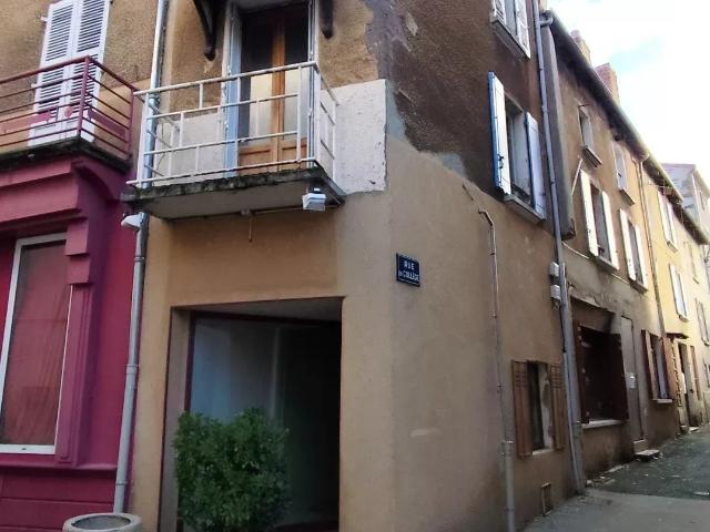 Immeuble centre bourg avec commerce