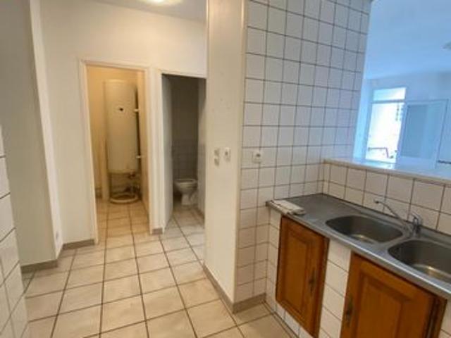 IMMEUBLE CENTRE MAUZE SUR LE MIGNON 4 LOTS 3T2,1T3