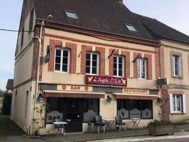 Immeuble centre village GLOS LA FERRIERE