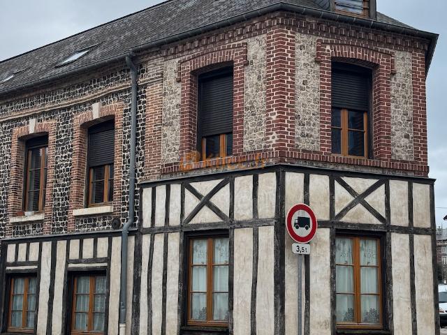 IMMEUBLE DE RAPPORT CENTRE VILLE DE FECAMP A VENDRE
