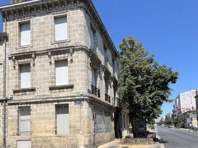 Immeuble Chateau 136 m2 bordeaux