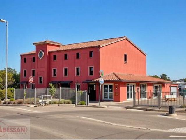 Immeuble Chateau 743 m2 ales