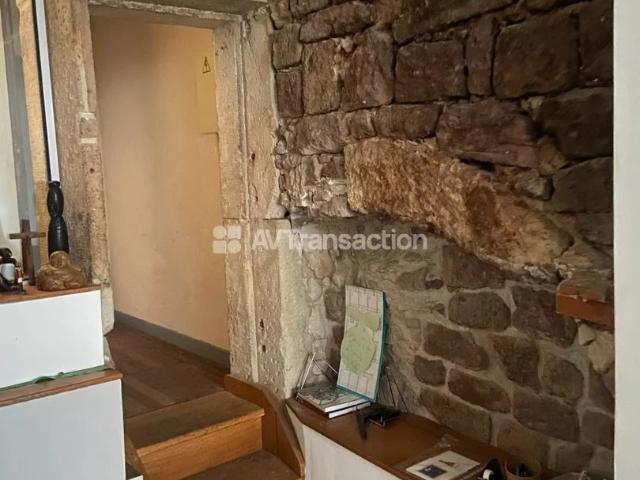 IMMEUBLE COMMERCE ET HABITATION 120M²