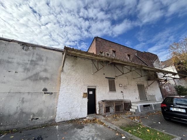 IMMEUBLE COMMERCIAL 215M2 RUE DE L'EPEULE