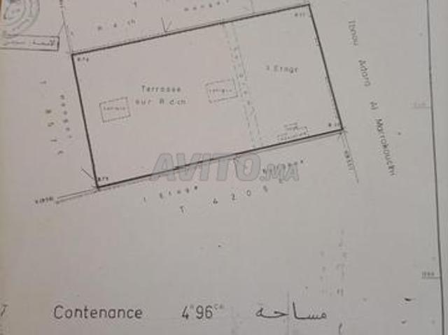 Immeuble commercial