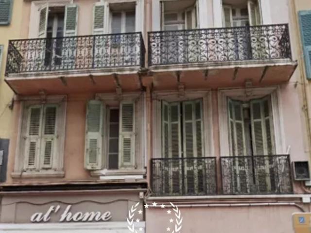 IMMEUBLE CANNES BANANE