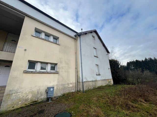 Immeuble composé de 3 appartements dans cadre agréable
