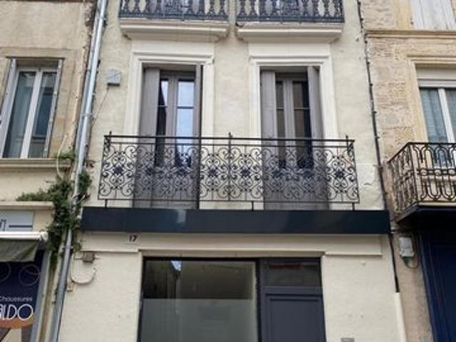 Immeuble comprenant 6 lots