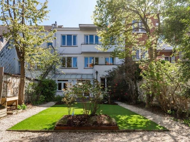 Immeuble d'appartements à vendre pour 1225000 euro avec 6 chambres à coucher