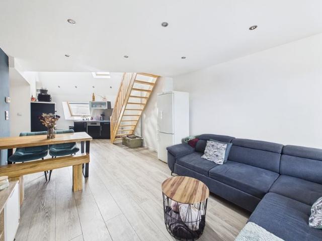 Immeuble d'appartements à vendre pour 215000 euro avec 3 chambres à coucher