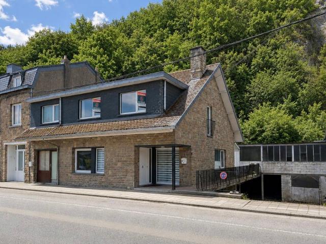 Immeuble d'appartements à vendre pour 245000 euro avec 5 chambres à coucher