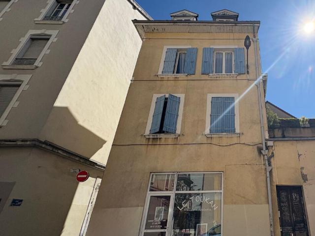 Immeuble de 4 lots aigle/estacade