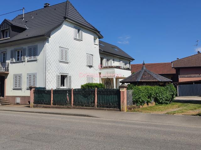Immeuble de 5 appartements sur un terrain de 570m2 à Dannemarie