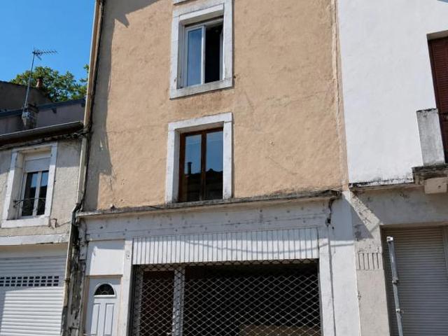 Immeuble de 7 pièces de 179 m² à Bourbonne les Bains