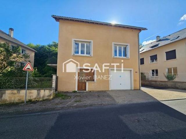 Immeuble de 213m² à Saint Chély d'Apcher 48200