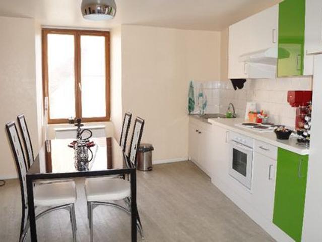 Immeuble de 250m² loué avec 2 T3 de 72m² et 2 T2 de 56m2 et 50m²