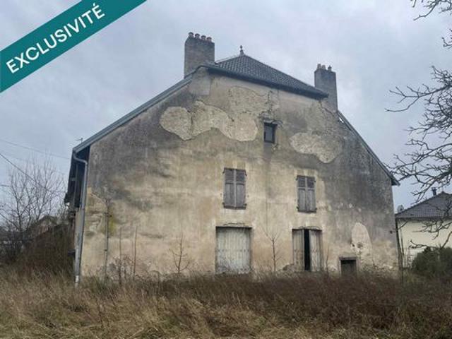 IMMEUBLE DE 3 APPARTEMENTS A RENOVER EN TOTALITE
