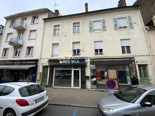 IMMEUBLE DE 3 LOTS AU CENTRE VILLE à LURE