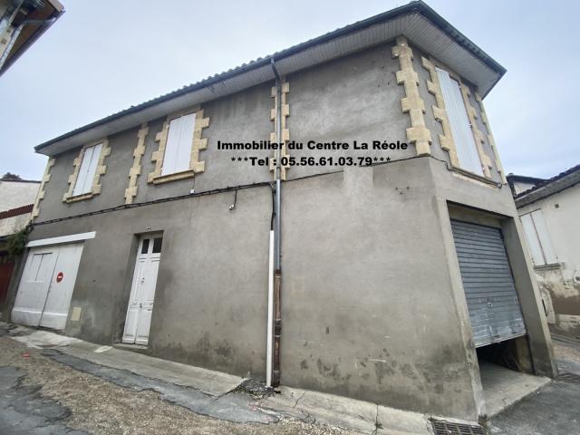 Immeuble de ville 1 T3 et 2 garages