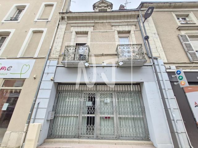 Immeuble de caractère à vendre à Segré emplacement privilégi. 163m² Segré