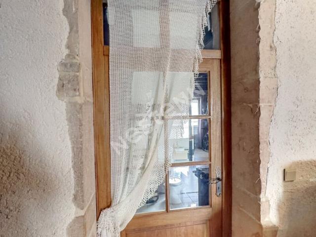 Immeuble de caractère avec fort potentiel à Givry 200m² Givry