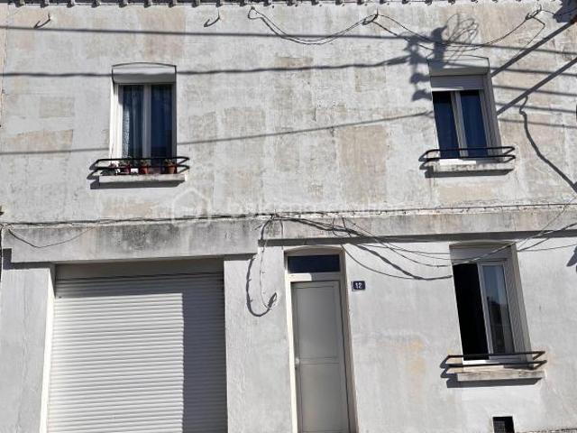 Immeuble de rapport avec 3 appartements et 1 garage