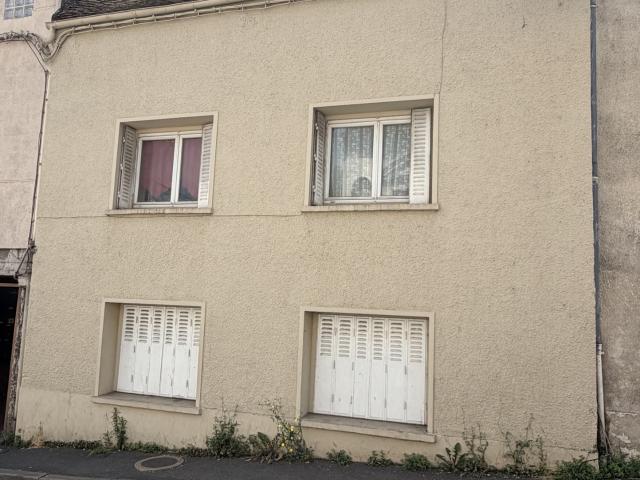 IMMEUBLE DE RAPPORT A LONGJUMEAU 4 LOGEMENTS