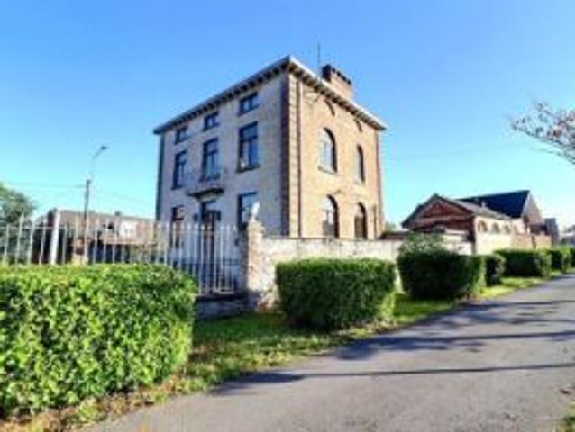 Immeuble de rapport à vendre à Thuin 6530