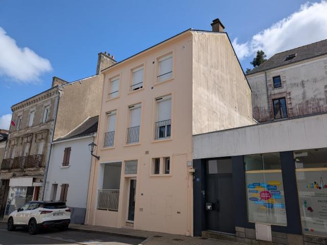 IMMEUBLE DE RAPPORT CENTRE PONTCHATEAU