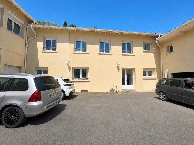 Immeuble de rapport comprenant 4 appartements T3 à vendre AIRE SUR L'ADOUR 40