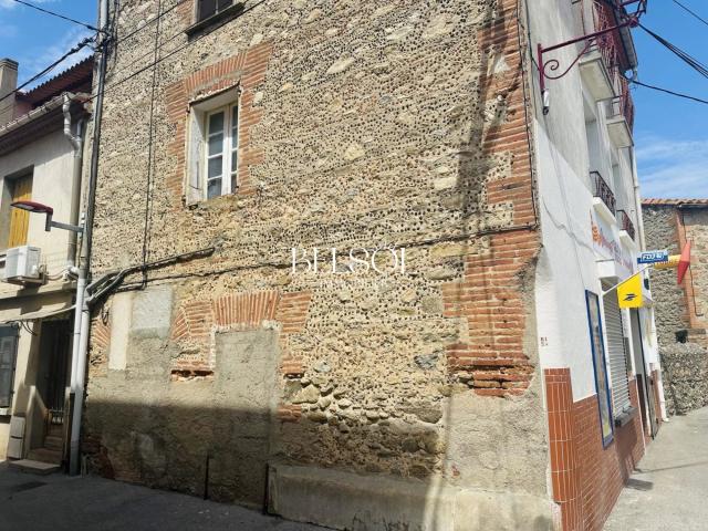 IMMEUBLE de rapport de 206m2 à SOREDE, Murs Commerciaux avec Ha