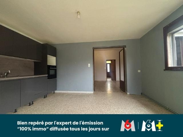 Immeuble De Rapport Emplacement Stratégique Fort Potentiel L. 213m² Louvroil