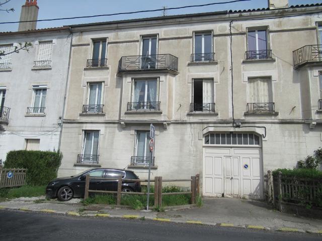 Immeuble de rapport en plein centre de Langogne Idéal investisseur !