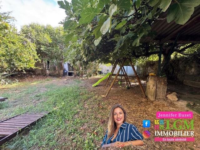 Immeuble de rapport – Lunel Viel – 3 appartements + jardin +. 270m² Lunel Viel