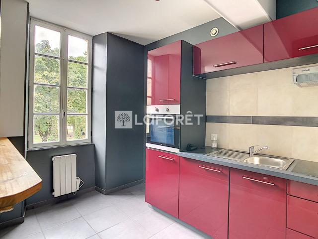 Immeuble de rapport, local commercial et duplex, centre vill. 235m² Blaye