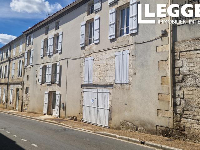 MARTHON, Immeuble de rapport entièrement refait à neuf, comprenant 4 logements, toutes commodités à pied