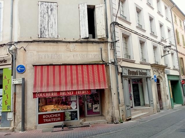 Immeuble de rapport 17%