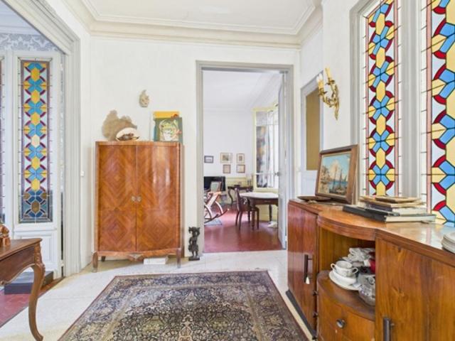 Immeuble de rapport / 10 appartements sur 405 m² avec jardin et garage